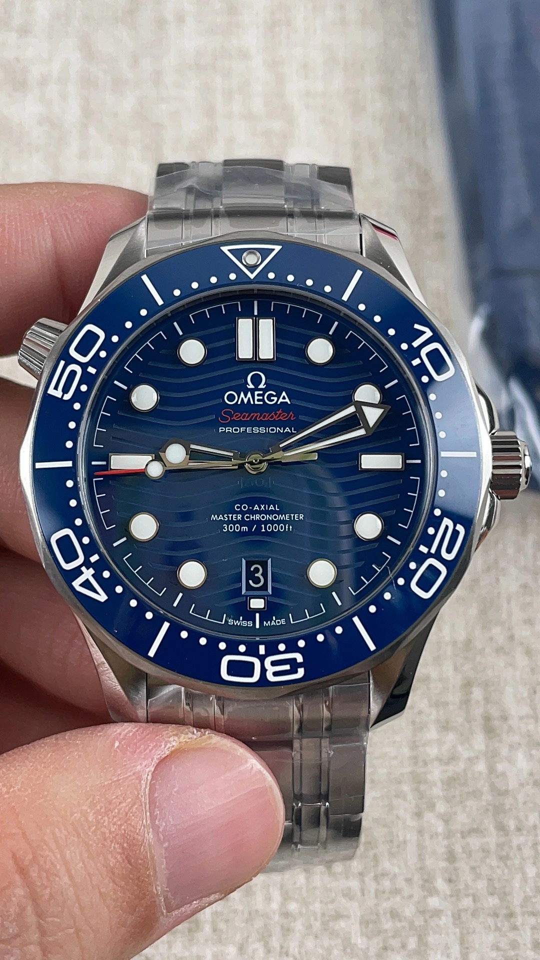 Upgraded CBD Factory Omega Seamaster Diver 300M 42mm Blue Wave Dial Blue Ceramic Bezel Stainless Steel Bracelet (210.30.42.20.03.001) 1:1 Super Clone – DD8800 Movement 278